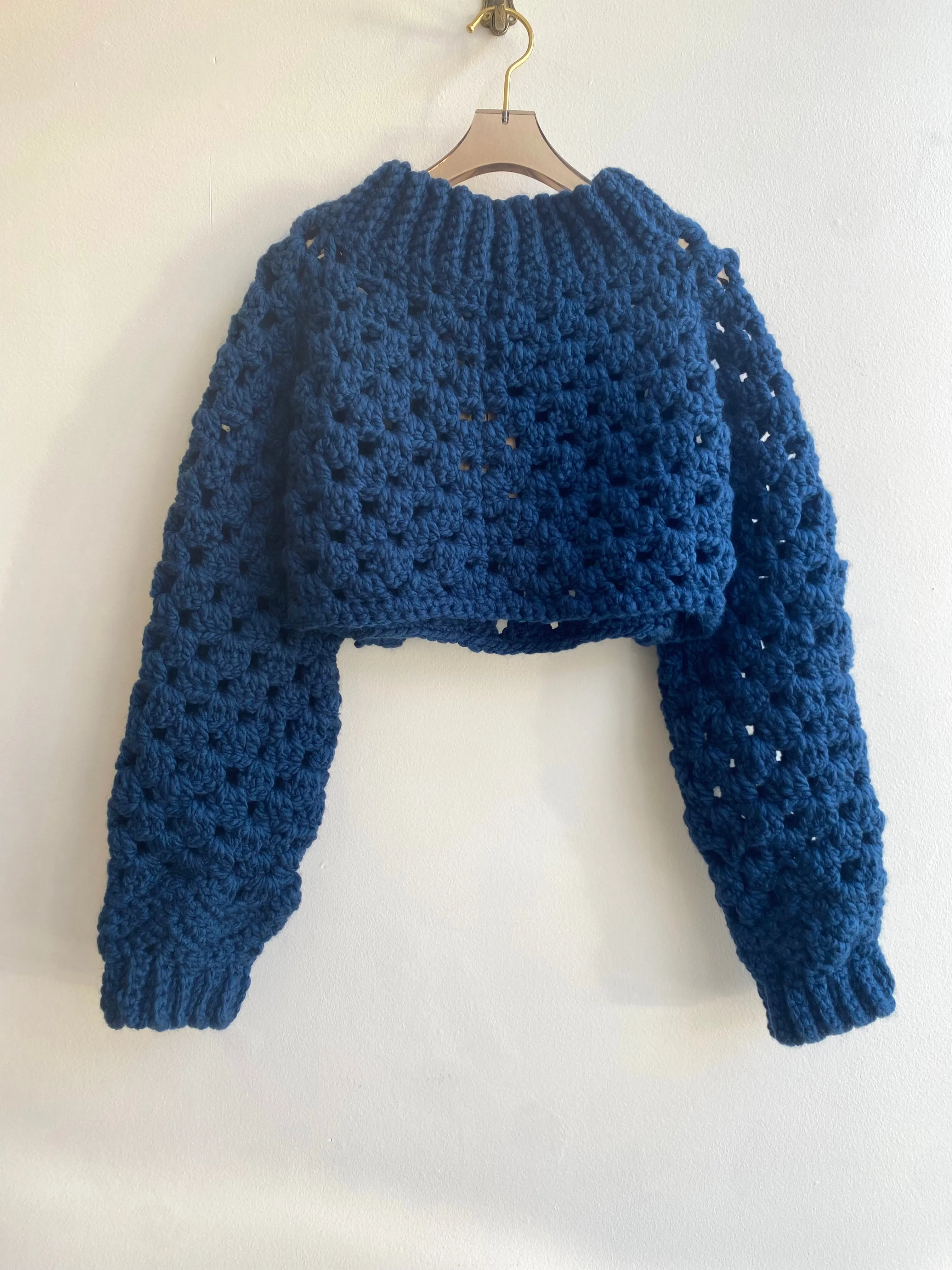 Crochet Cropped Sweater (Navy)