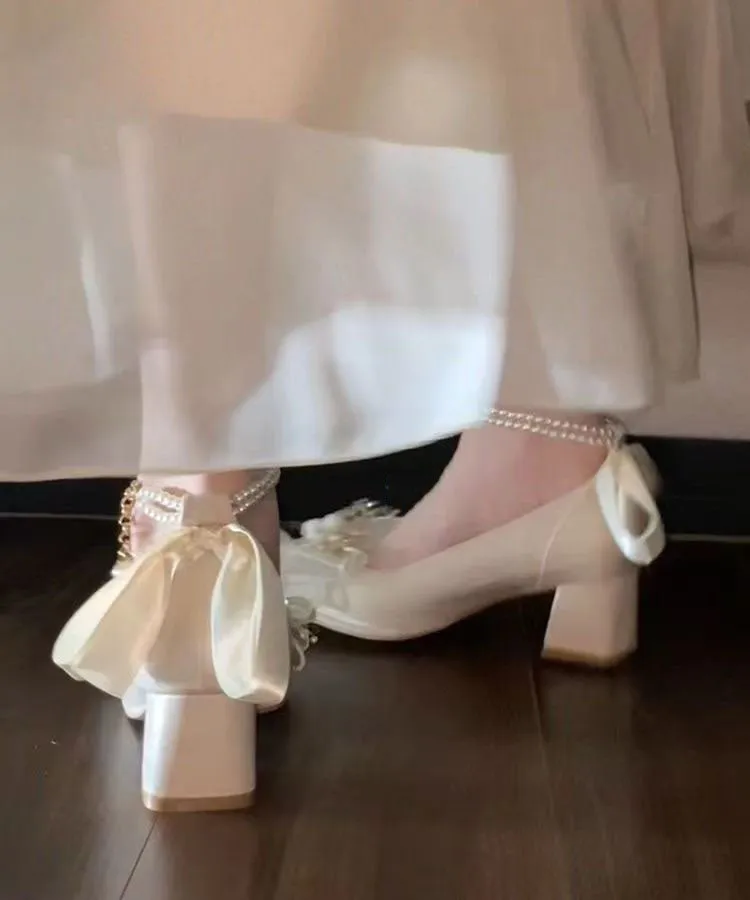 French Beige Bow Pearl Splicing Chunky Heel Shoes DD1002