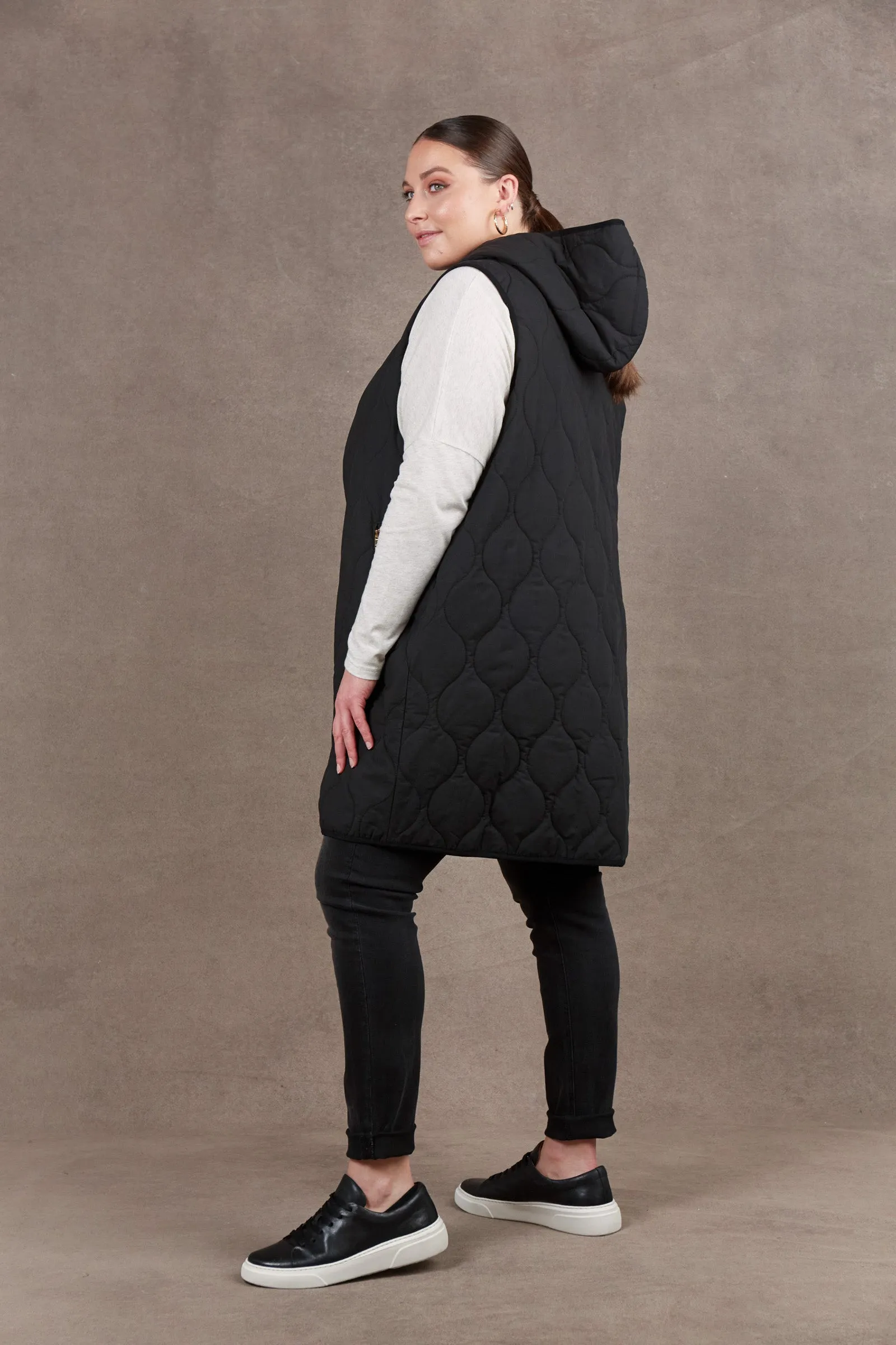 Ribe Vest - Ebony